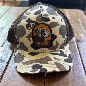 HEYBO Cammo Trucker Hat